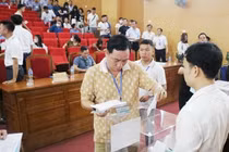 Hà Nội: Phiên đấu giá đất kéo dài 20 tiếng, giá cao nhất 54 triệu đồng/m2