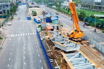 Thủ tướng nghiêm khắc phê bình 26 bộ, ngành và 48 địa phương