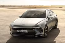 Ra mắt Hyundai Sonata 2025 từ 517 triệu đồng, đủ sức đấu Toyota Camry?