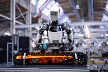 Mercedes-Benz đưa robot vào quá trình vận hành, sản xuất ôtô