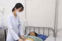 Cắt u xơ tử cung “khủng” biến chứng cường kinh và u nang buồng trứng