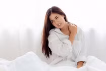 Đau cứng cổ sau khi ngủ dậy, hãy thử 4 cách này