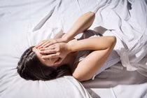 7 bí quyết giúp cải thiện tình trạng mất ngủ cho người trẻ