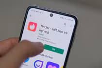Hà Nội: Người phụ nữ mất 5,4 tỷ đồng khi hẹn hò qua Tinder