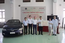 Hình ảnh buổi lễ trao tặng tại Trường Cao đẳng Nghề Hà Nam.
