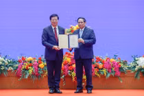 Thủ tướng Phạm Minh Chính nhận danh hiệu Giáo sư danh dự Đại học Thanh Hoa