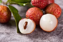 7 nhóm người nên hạn chế ăn quả vải, tránh gây hại sức khỏe