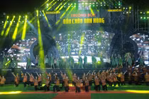 Sâu lắng chương trình nghệ thuật "Truông Bồn - Dấu chân anh hùng"