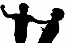 Hà Tĩnh: Mâu thuẫn sau cuộc nhậu, chú đâm cháu tử vong