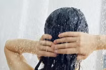 Chuyên gia chỉ rõ lý do không nên tắm ngay sau khi ăn