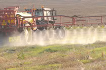 Châu Âu phê duyệt gia hạn sử dụng glyphosate thêm 10 năm