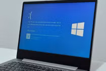 Vì sao màn hình xanh chết chóc phủ bóng Windows 11 24H2? 