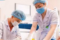 Bé 4 tuổi bị chó cắn đứt lệ quản: Cách xử lý chó cắn đúng