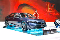 Ngắm nghía Honda Civic 2025 tại Việt Nam, cao nhất 999 triệu đồng