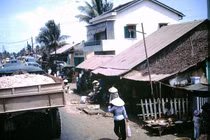 Sống động Bình Dương năm 1968 qua ống kính người Mỹ