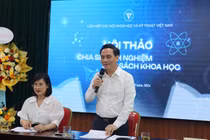 Sách là tri kỷ, người yêu bất tử