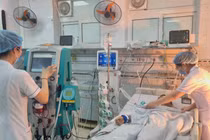 Cứu sống bệnh nhân hôn mê do thuốc tiểu đường chứa chất cấm mua trên mạng