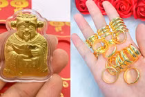 Ngày vía Thần Tài, nên mua vàng nhẫn hay vàng miếng? 