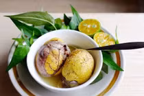 Mỗi ngày ăn 2 quả trứng vịt lộn 