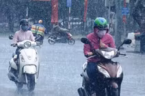 Không khí lạnh tràn về, cảnh báo nguy cơ lốc, sét, mưa đá