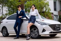 Hyundai Accent.