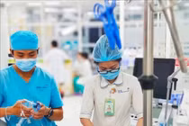 TPHCM: Nhiều trẻ sốt xuất huyết ngừng tim, nguy kịch