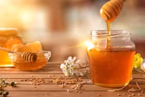 Dùng mật ong trị ho cho trẻ tốt hơn các thuốc chữa ho