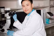 Người Việt giải mã gene chữa ung thư, 4 lần xướng tên trên MD Anderson Mỹ