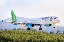 Bamboo Airways đưa gần 200 thai phụ, người già, y bác sĩ Huế từ miền Nam về quê