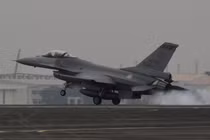 Cứu hộ Đài Loan tìm thấy mảnh vỡ F-16V, nhưng không có dấu vết phi công