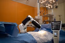 Nội soi bằng robot thông minh