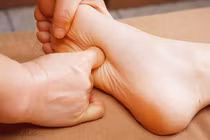 Chanh + vôi trị bí tiểu do nhiệt