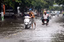 Ngày 2/4: Miền Bắc trời trở rét, miền Trung mưa lớn.