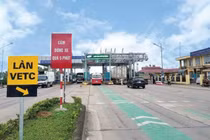 2 triệu phương tiện dán thẻ không dừng, thu phí vẫn nhiều lỗi