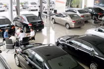 Các hãng xe cắt khuyến mại