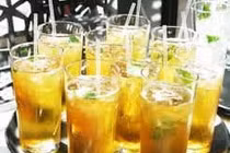 Nước đá lạnh hại men răng