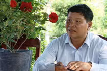 Du Xuân ngắm vườn hoa hồng lớn nhất miền Tây