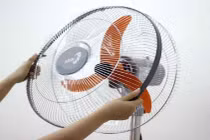 Đừng biến thiết bị điện thành ổ vi khuẩn và bụi