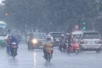 Thời tiết ngày 5/2: Miền Bắc mưa rào và dông, nguy cơ xảy ra lũ quét, sạt lở đất.