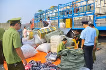 Hà Nội: Bắt hàng loạt vụ buôn lậu, gian lận thương mại và hàng giả