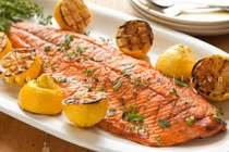  Cá hồi giàu protein