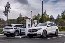 Mercedes sản xuất pin ô tô điện từ nước biển