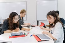 Hướng nghiệp không phải ngày một ngày hai, mà cả một quá trình.