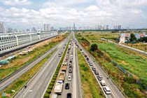 Cửa ngõ cao tốc TP.HCM - Long Thành - Dầu Giây kẹt xe kéo dài hàng km