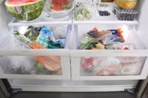 Đừng chờ tủ lạnh bốc mùi mới vệ sinh