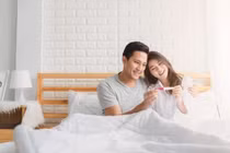 Mới có thai phải kiêng “quan hệ” vợ chồng?