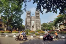 Hà Nội cấm xe, hạn chế người dân đi lại khu vực Nhà thờ Lớn từ chiều 24/12