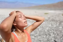 10 rủi ro sức khỏe mùa hè cần tránh