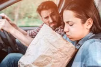 Bí quyết khử sạch mùi nôn trớ và xú uế trên xe ô tô