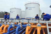 Việt Nam dự định nâng dự trữ xăng dầu quốc gia